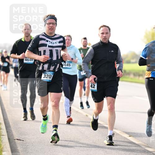 12.04.2026 - 45. Internationalen Wilhelmsburger Insellauf Dr. Thomas Lammeyer http://msf.ph/oto/9443078 12.04.2026 10:14:43 Laufen 4646, 320, 4645, 42, 429 meine-sportfotos.de