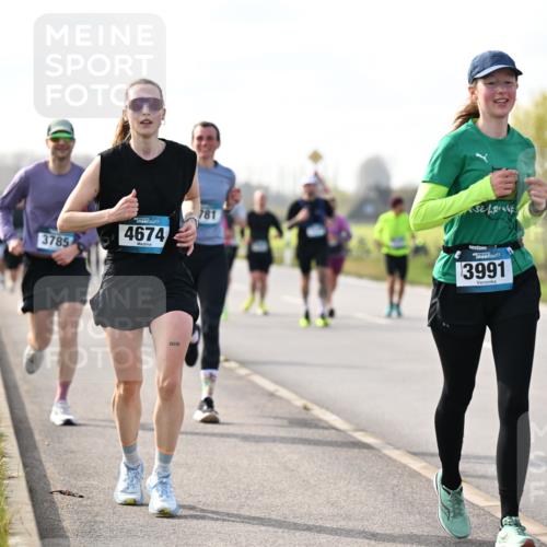 12.04.2026 - 45. Internationalen Wilhelmsburger Insellauf Dr. Thomas Lammeyer http://msf.ph/oto/9443118 12.04.2026 10:14:50 Laufen 3785, 4674, 781, 3991 meine-sportfotos.de
