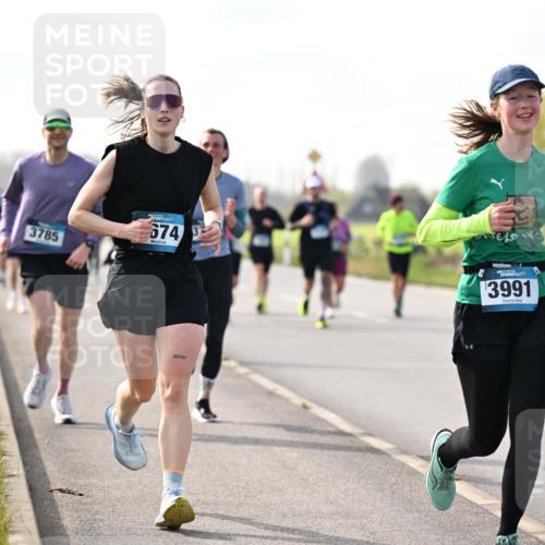 12.04.2026 - 45. Internationalen Wilhelmsburger Insellauf Dr. Thomas Lammeyer http://msf.ph/oto/9443119 12.04.2026 10:14:50 Laufen 3785, 674, 3991 meine-sportfotos.de
