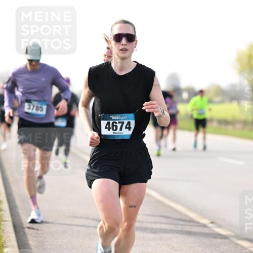 12.04.2026 - 45. Internationalen Wilhelmsburger Insellauf Dr. Thomas Lammeyer http://msf.ph/oto/9443126 12.04.2026 10:14:51 Laufen 3785, 45, 4674 meine-sportfotos.de