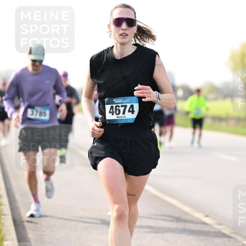 12.04.2026 - 45. Internationalen Wilhelmsburger Insellauf Dr. Thomas Lammeyer http://msf.ph/oto/9443127 12.04.2026 10:14:52 Laufen 3785, 4674 meine-sportfotos.de