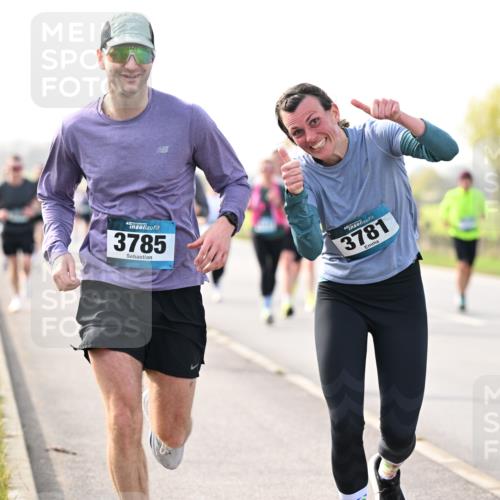 12.04.2026 - 45. Internationalen Wilhelmsburger Insellauf Dr. Thomas Lammeyer http://msf.ph/oto/9443136 12.04.2026 10:14:53 Laufen 45, 3785, 45, 3781 meine-sportfotos.de