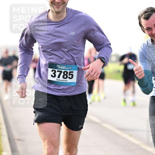 12.04.2026 - 45. Internationalen Wilhelmsburger Insellauf Dr. Thomas Lammeyer http://msf.ph/oto/9443141 12.04.2026 10:14:54 Laufen 3785, 45, 3781 meine-sportfotos.de