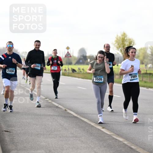 12.04.2026 - 45. Internationalen Wilhelmsburger Insellauf Dr. Thomas Lammeyer http://msf.ph/oto/9443173 12.04.2026 10:15:01 Laufen 2406, 680, 3381, 3505, 2985 meine-sportfotos.de