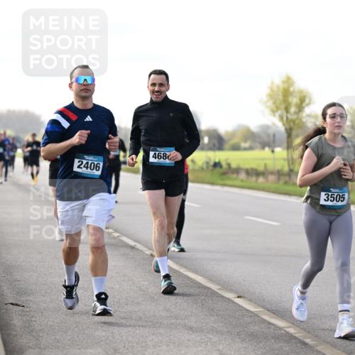 12.04.2026 - 45. Internationalen Wilhelmsburger Insellauf Dr. Thomas Lammeyer http://msf.ph/oto/9443184 12.04.2026 10:15:03 Laufen 2406, 468, 3505, 2985 meine-sportfotos.de