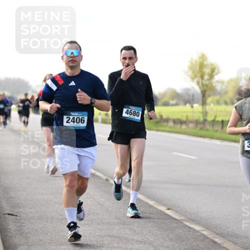 12.04.2026 - 45. Internationalen Wilhelmsburger Insellauf Dr. Thomas Lammeyer http://msf.ph/oto/9443187 12.04.2026 10:15:03 Laufen 2406, 4680, 3505 meine-sportfotos.de