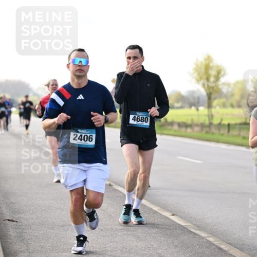 12.04.2026 - 45. Internationalen Wilhelmsburger Insellauf Dr. Thomas Lammeyer http://msf.ph/oto/9443188 12.04.2026 10:15:03 Laufen 2406, 4680, 3505 meine-sportfotos.de