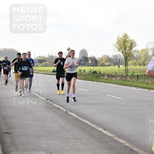 12.04.2026 - 45. Internationalen Wilhelmsburger Insellauf Dr. Thomas Lammeyer http://msf.ph/oto/9443230 12.04.2026 10:15:11 Laufen 4976, 3831, 299 meine-sportfotos.de