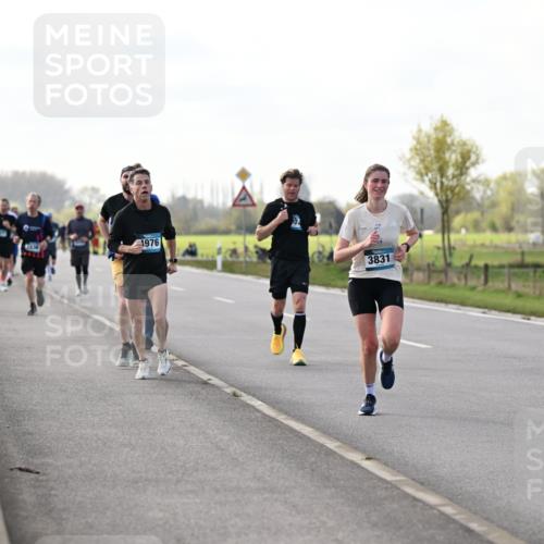 12.04.2026 - 45. Internationalen Wilhelmsburger Insellauf Dr. Thomas Lammeyer http://msf.ph/oto/9443243 12.04.2026 10:15:13 Laufen 1976, 3831 meine-sportfotos.de