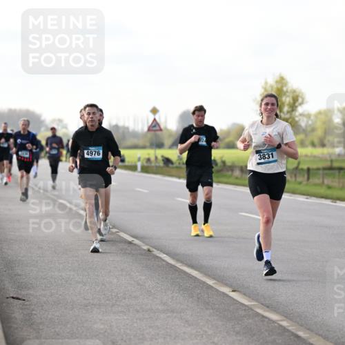 12.04.2026 - 45. Internationalen Wilhelmsburger Insellauf Dr. Thomas Lammeyer http://msf.ph/oto/9443247 12.04.2026 10:15:14 Laufen 4976, 3831 meine-sportfotos.de