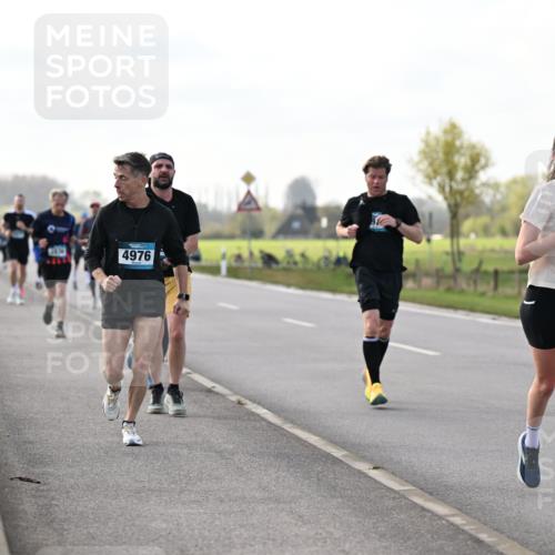 12.04.2026 - 45. Internationalen Wilhelmsburger Insellauf Dr. Thomas Lammeyer http://msf.ph/oto/9443253 12.04.2026 10:15:15 Laufen 4976, 3831 meine-sportfotos.de