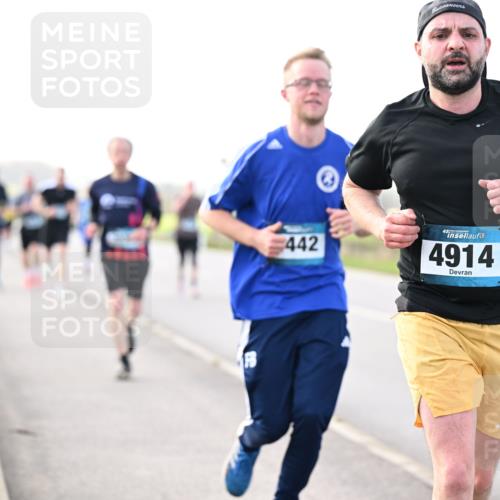 12.04.2026 - 45. Internationalen Wilhelmsburger Insellauf Dr. Thomas Lammeyer http://msf.ph/oto/9443275 12.04.2026 10:15:19 Laufen 442, 45, 4914 meine-sportfotos.de