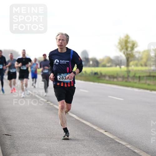 12.04.2026 - 45. Internationalen Wilhelmsburger Insellauf Dr. Thomas Lammeyer http://msf.ph/oto/9443283 12.04.2026 10:15:20 Laufen 283 meine-sportfotos.de