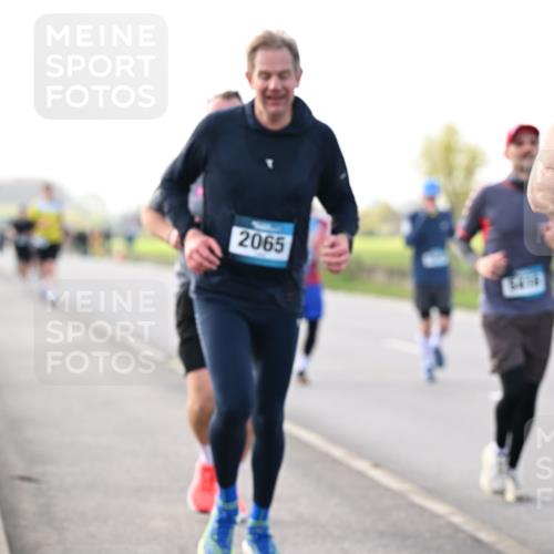 12.04.2026 - 45. Internationalen Wilhelmsburger Insellauf Dr. Thomas Lammeyer http://msf.ph/oto/9443313 12.04.2026 10:15:26 Laufen 2065 meine-sportfotos.de
