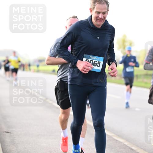 12.04.2026 - 45. Internationalen Wilhelmsburger Insellauf Dr. Thomas Lammeyer http://msf.ph/oto/9443314 12.04.2026 10:15:27 Laufen 065, 7, 5416 meine-sportfotos.de
