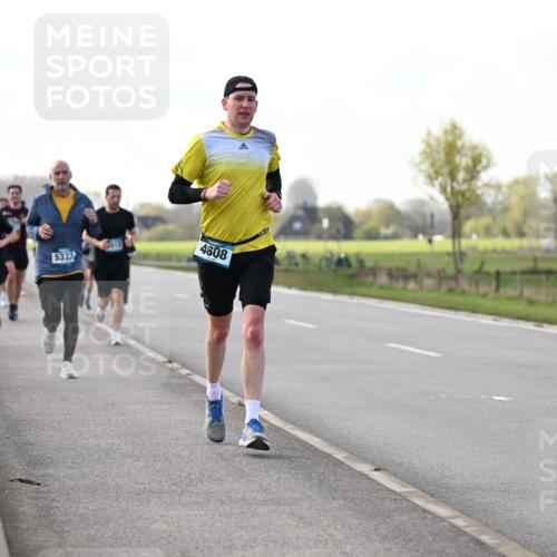 12.04.2026 - 45. Internationalen Wilhelmsburger Insellauf Dr. Thomas Lammeyer http://msf.ph/oto/9443337 12.04.2026 10:15:34 Laufen 4608, 5337 meine-sportfotos.de
