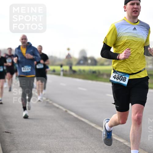 12.04.2026 - 45. Internationalen Wilhelmsburger Insellauf Dr. Thomas Lammeyer http://msf.ph/oto/9443348 12.04.2026 10:15:36 Laufen 4608 meine-sportfotos.de