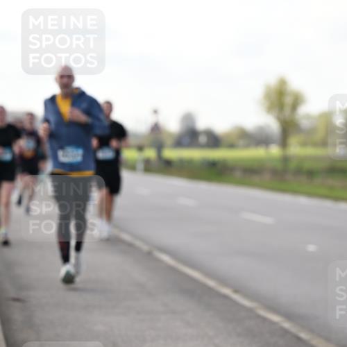 12.04.2026 - 45. Internationalen Wilhelmsburger Insellauf Dr. Thomas Lammeyer http://msf.ph/oto/9443353 12.04.2026 10:15:37 Laufen 45, 4608 meine-sportfotos.de