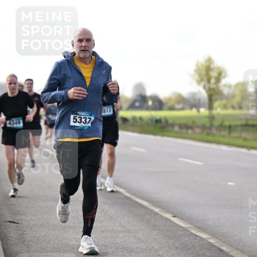 12.04.2026 - 45. Internationalen Wilhelmsburger Insellauf Dr. Thomas Lammeyer http://msf.ph/oto/9443360 12.04.2026 10:15:38 Laufen 4349, 5337, 2812 meine-sportfotos.de