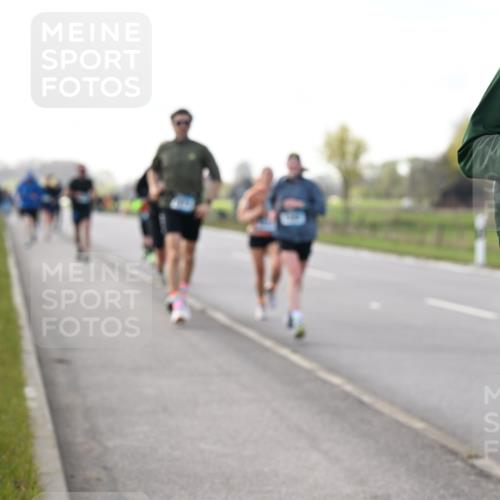 12.04.2026 - 45. Internationalen Wilhelmsburger Insellauf Dr. Thomas Lammeyer http://msf.ph/oto/9443393 12.04.2026 10:15:46 Laufen 3892 meine-sportfotos.de