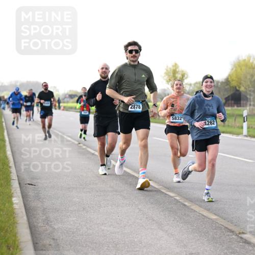 12.04.2026 - 45. Internationalen Wilhelmsburger Insellauf Dr. Thomas Lammeyer http://msf.ph/oto/9443401 12.04.2026 10:15:47 Laufen 2878, 5832, 4262 meine-sportfotos.de