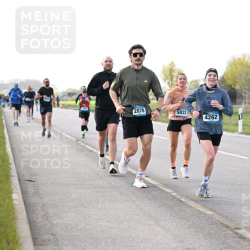 12.04.2026 - 45. Internationalen Wilhelmsburger Insellauf Dr. Thomas Lammeyer http://msf.ph/oto/9443402 12.04.2026 10:15:47 Laufen 2878, 5832, 4262 meine-sportfotos.de