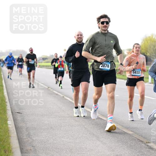 12.04.2026 - 45. Internationalen Wilhelmsburger Insellauf Dr. Thomas Lammeyer http://msf.ph/oto/9443407 12.04.2026 10:15:48 Laufen 2878, 5832, 4262 meine-sportfotos.de