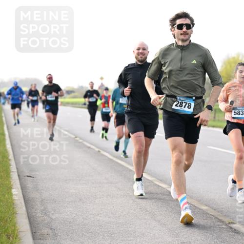12.04.2026 - 45. Internationalen Wilhelmsburger Insellauf Dr. Thomas Lammeyer http://msf.ph/oto/9443410 12.04.2026 10:15:48 Laufen 2878, 5832, 42 meine-sportfotos.de
