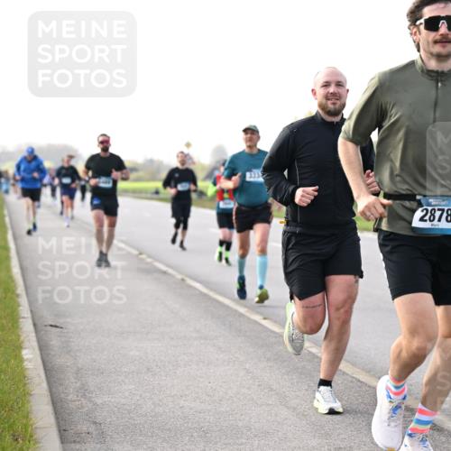 12.04.2026 - 45. Internationalen Wilhelmsburger Insellauf Dr. Thomas Lammeyer http://msf.ph/oto/9443413 12.04.2026 10:15:49 Laufen 2878, 5832 meine-sportfotos.de