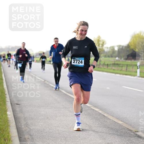 12.04.2026 - 45. Internationalen Wilhelmsburger Insellauf Dr. Thomas Lammeyer http://msf.ph/oto/9443473 12.04.2026 10:15:58 Laufen 2724 meine-sportfotos.de