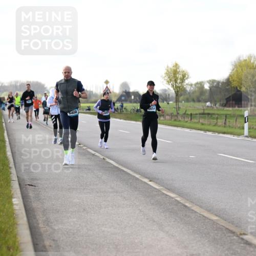 12.04.2026 - 45. Internationalen Wilhelmsburger Insellauf Dr. Thomas Lammeyer http://msf.ph/oto/9443513 12.04.2026 10:16:05 Laufen 5408, 5647, 5654 meine-sportfotos.de