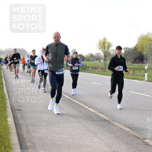 12.04.2026 - 45. Internationalen Wilhelmsburger Insellauf Dr. Thomas Lammeyer http://msf.ph/oto/9443521 12.04.2026 10:16:06 Laufen 408, 5647, 54 meine-sportfotos.de