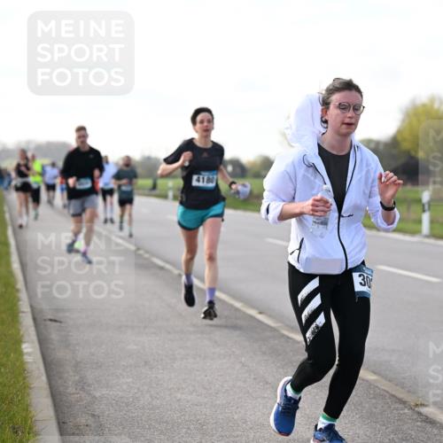 12.04.2026 - 45. Internationalen Wilhelmsburger Insellauf Dr. Thomas Lammeyer http://msf.ph/oto/9443548 12.04.2026 10:16:10 Laufen 4180, 30 meine-sportfotos.de