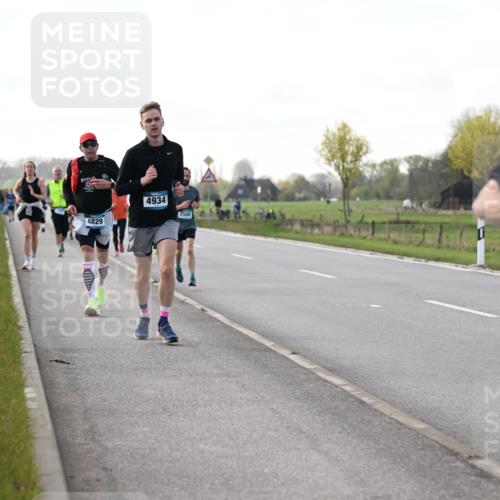 12.04.2026 - 45. Internationalen Wilhelmsburger Insellauf Dr. Thomas Lammeyer http://msf.ph/oto/9443562 12.04.2026 10:16:12 Laufen 4829, 4934, 2500, 4180 meine-sportfotos.de