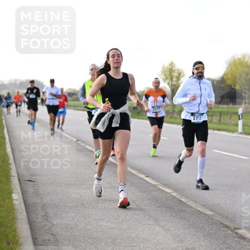 12.04.2026 - 45. Internationalen Wilhelmsburger Insellauf Dr. Thomas Lammeyer http://msf.ph/oto/9443600 12.04.2026 10:16:18 Laufen 4377, 2711 meine-sportfotos.de
