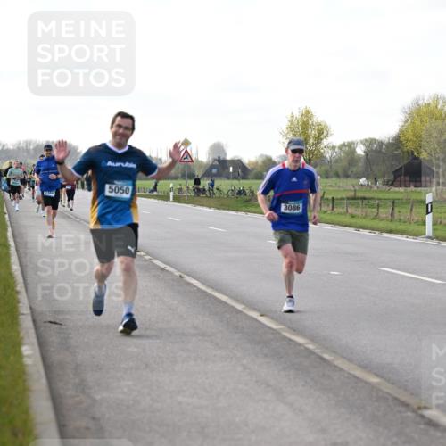 12.04.2026 - 45. Internationalen Wilhelmsburger Insellauf Dr. Thomas Lammeyer http://msf.ph/oto/9443688 12.04.2026 10:16:35 Laufen 2460, 5050, 3086 meine-sportfotos.de