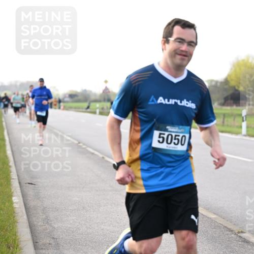 12.04.2026 - 45. Internationalen Wilhelmsburger Insellauf Dr. Thomas Lammeyer http://msf.ph/oto/9443700 12.04.2026 10:16:37 Laufen 308, 5050 meine-sportfotos.de