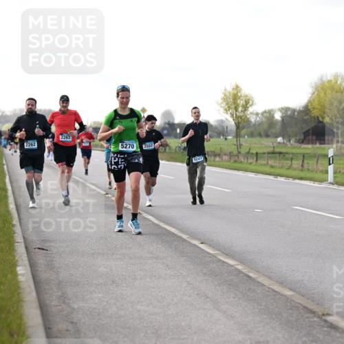 12.04.2026 - 45. Internationalen Wilhelmsburger Insellauf Dr. Thomas Lammeyer http://msf.ph/oto/9443771 12.04.2026 10:16:52 Laufen 2262, 2263, 5270, 2507, 5247, 4483 meine-sportfotos.de
