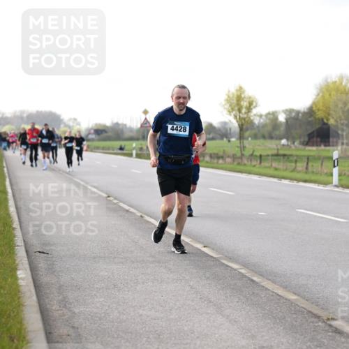 12.04.2026 - 45. Internationalen Wilhelmsburger Insellauf Dr. Thomas Lammeyer http://msf.ph/oto/9443792 12.04.2026 10:16:59 Laufen 4428, 2869 meine-sportfotos.de