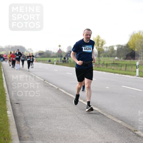 12.04.2026 - 45. Internationalen Wilhelmsburger Insellauf Dr. Thomas Lammeyer http://msf.ph/oto/9443796 12.04.2026 10:16:59 Laufen 4428 meine-sportfotos.de