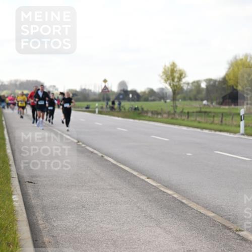 12.04.2026 - 45. Internationalen Wilhelmsburger Insellauf Dr. Thomas Lammeyer http://msf.ph/oto/9443813 12.04.2026 10:17:02 Laufen 2073 meine-sportfotos.de