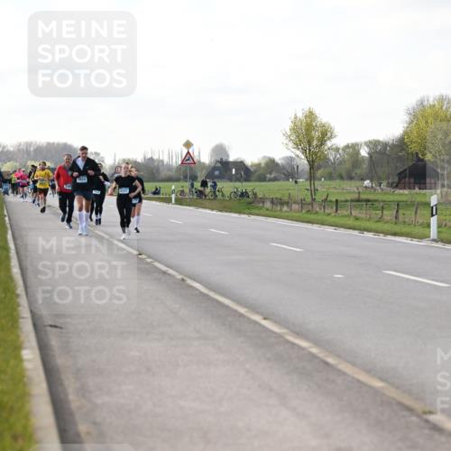 12.04.2026 - 45. Internationalen Wilhelmsburger Insellauf Dr. Thomas Lammeyer http://msf.ph/oto/9443819 12.04.2026 10:17:03 Laufen 5824, 77, 4333 meine-sportfotos.de