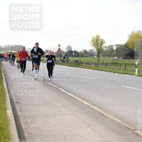 12.04.2026 - 45. Internationalen Wilhelmsburger Insellauf Dr. Thomas Lammeyer http://msf.ph/oto/9443830 12.04.2026 10:17:05 Laufen 5824, 4333 meine-sportfotos.de