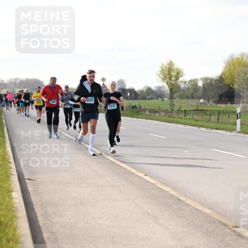 12.04.2026 - 45. Internationalen Wilhelmsburger Insellauf Dr. Thomas Lammeyer http://msf.ph/oto/9443841 12.04.2026 10:17:07 Laufen 3480, 4615, 5824, 4333 meine-sportfotos.de
