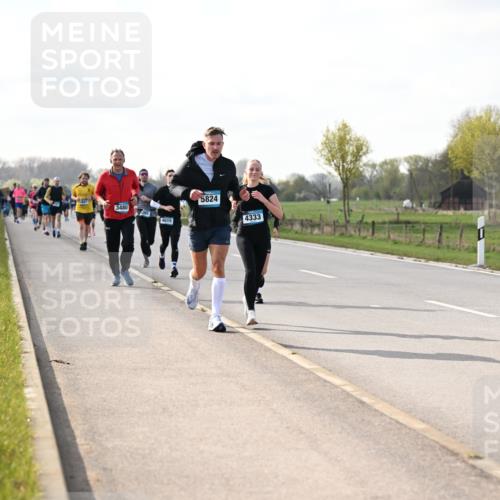 12.04.2026 - 45. Internationalen Wilhelmsburger Insellauf Dr. Thomas Lammeyer http://msf.ph/oto/9443846 12.04.2026 10:17:07 Laufen 3480, 4615, 5824, 4333 meine-sportfotos.de