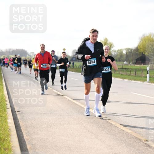 12.04.2026 - 45. Internationalen Wilhelmsburger Insellauf Dr. Thomas Lammeyer http://msf.ph/oto/9443854 12.04.2026 10:17:09 Laufen 3480, 4615, 5824, 4333 meine-sportfotos.de