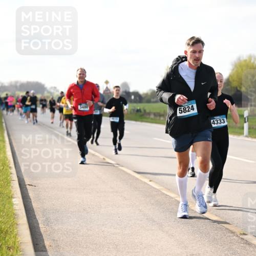 12.04.2026 - 45. Internationalen Wilhelmsburger Insellauf Dr. Thomas Lammeyer http://msf.ph/oto/9443857 12.04.2026 10:17:09 Laufen 3480, 5824, 4333 meine-sportfotos.de