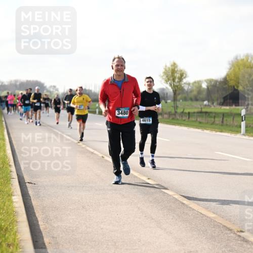 12.04.2026 - 45. Internationalen Wilhelmsburger Insellauf Dr. Thomas Lammeyer http://msf.ph/oto/9443867 12.04.2026 10:17:11 Laufen 3480, 4615, 79 meine-sportfotos.de
