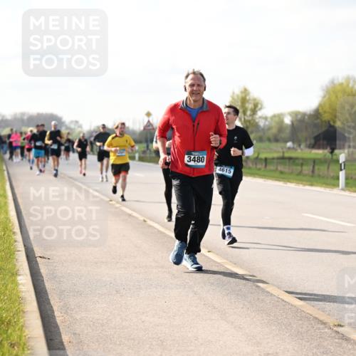 12.04.2026 - 45. Internationalen Wilhelmsburger Insellauf Dr. Thomas Lammeyer http://msf.ph/oto/9443870 12.04.2026 10:17:11 Laufen 3480, 4615 meine-sportfotos.de