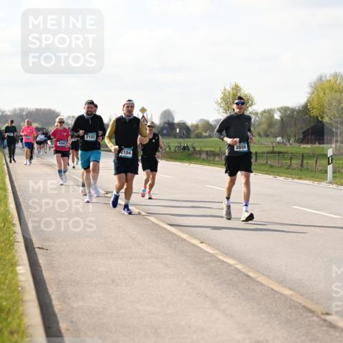 12.04.2026 - 45. Internationalen Wilhelmsburger Insellauf Dr. Thomas Lammeyer http://msf.ph/oto/9443911 12.04.2026 10:17:18 Laufen 4906, 2102, 2656, 2104 meine-sportfotos.de